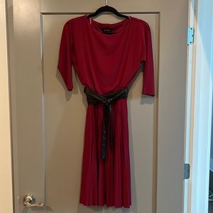 White House black market maroon dress with black belt